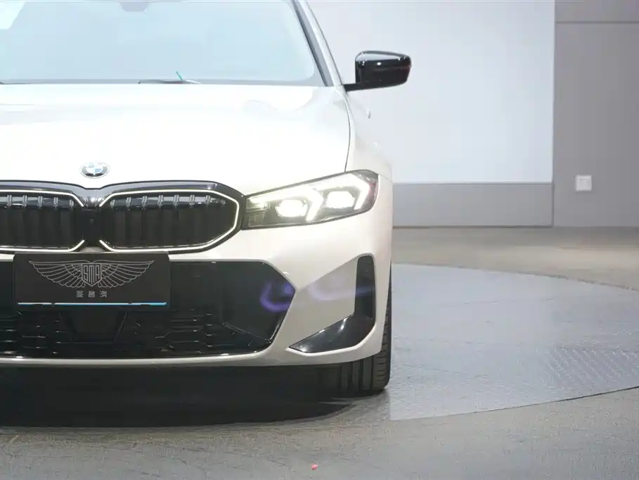 BMW BMW 3 Series 2025 330Li M Sport Night Package 2025 - thumbnail 5