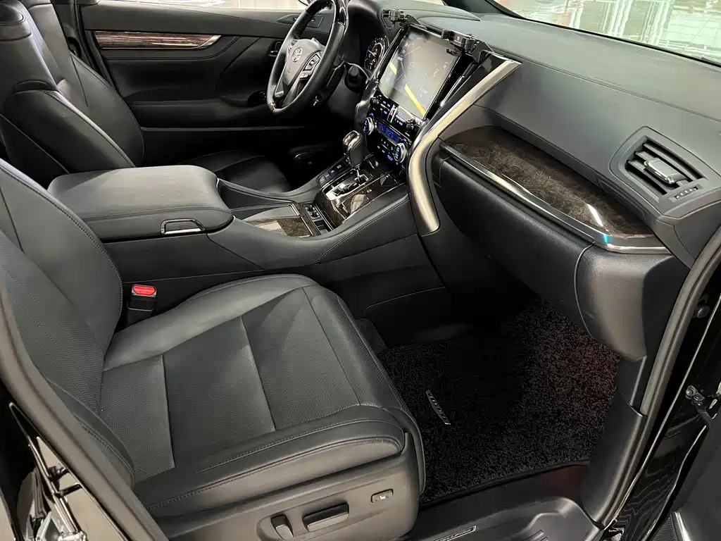 Toyota Alphard 2021 Crown Hybrid 2.5L HV Luxury Version 2022 - thumbnail 23