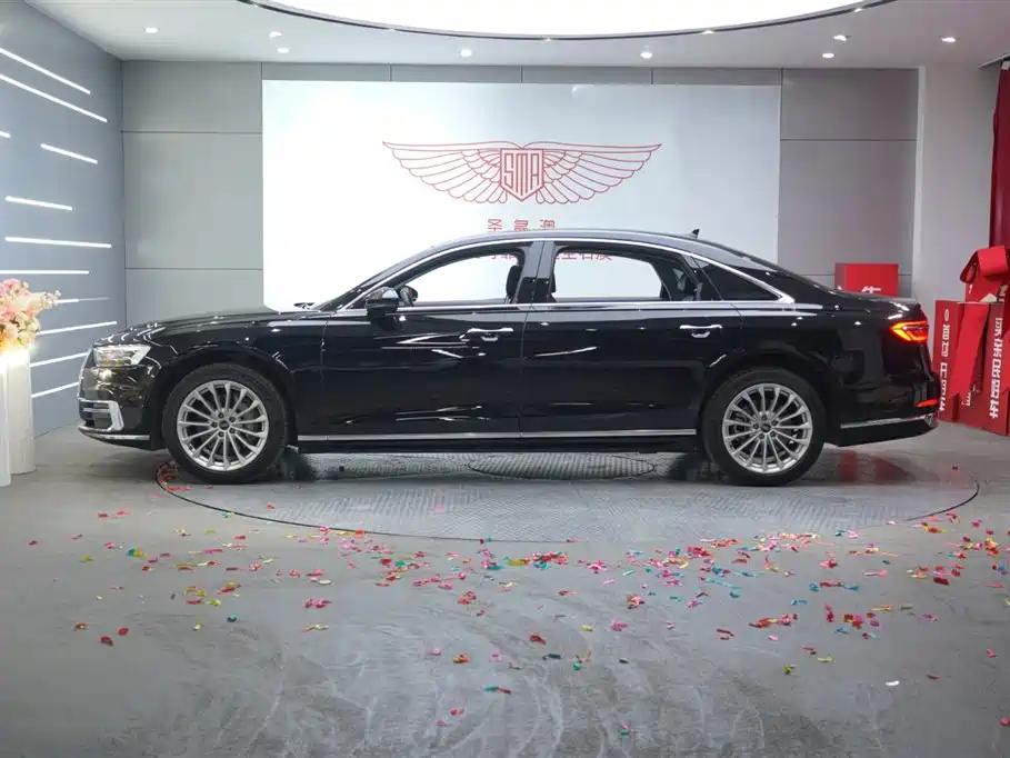 Audi Audi A8 2021 A8L 50 TFSI quattro Comfort Line 2021 - thumbnail 2