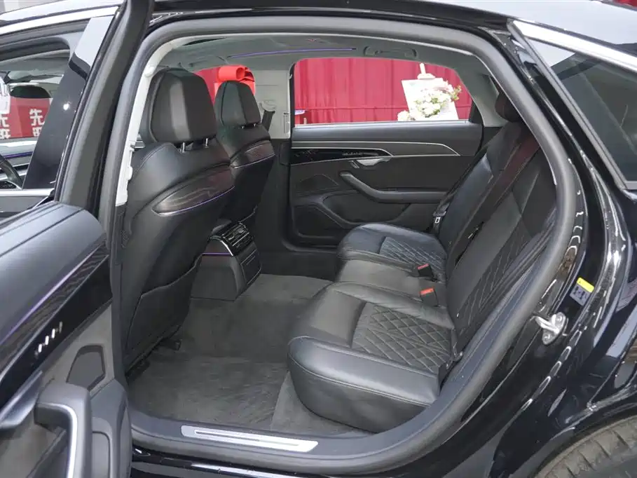 Audi Audi A8 2021 A8L 50 TFSI quattro Comfort Line 2021 - thumbnail 18