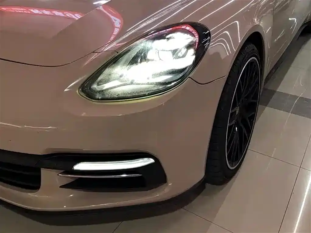 Porsche Porsche Panamera 2019 Panamera 4 Executive Long Wheelbase 2.9T 2019 - thumbnail 13