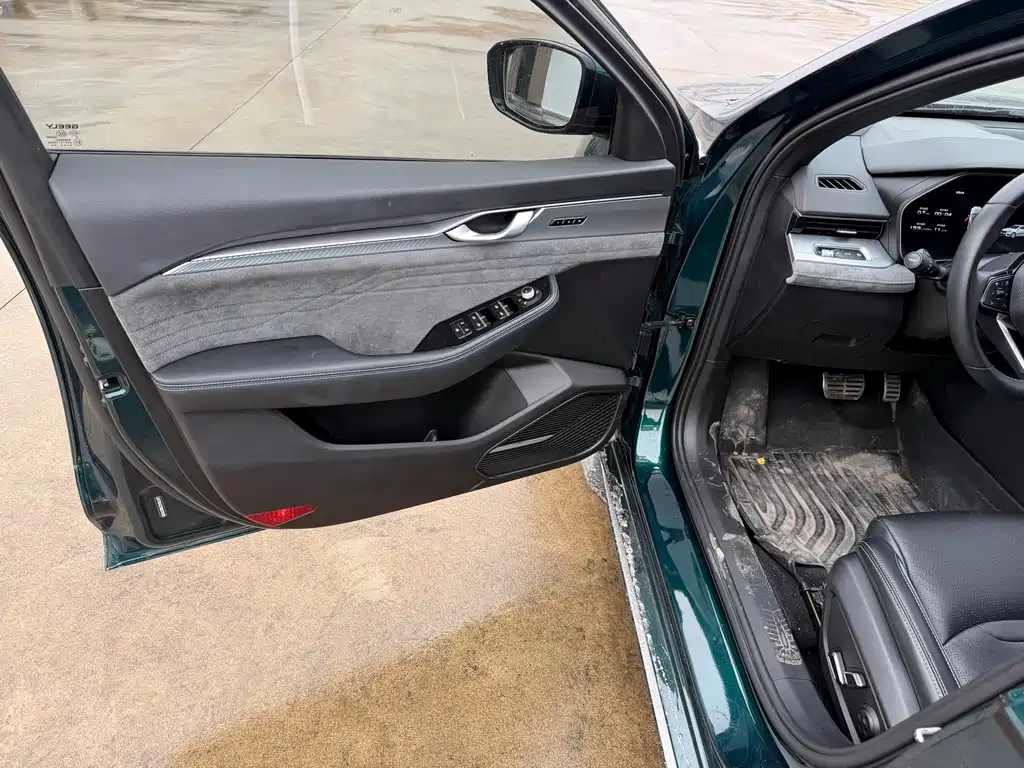 Geely Auto Geely Starray 2023 2.0TD Only This Cyan Green Edition 2023 - thumbnail 5