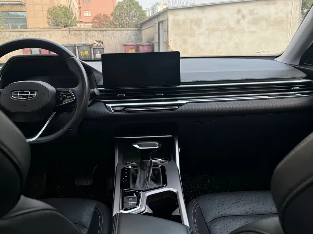 Geely Auto Geely Emgrand 2022 Model Year 4th Generation 1.5L CVT Luxury Edition 2022 - thumbnail 9
