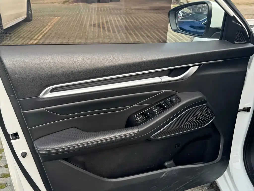 Geely Auto Geely Emgrand 2022 Model Year 4th Generation 1.5L CVT Luxury Edition 2022 - thumbnail 12