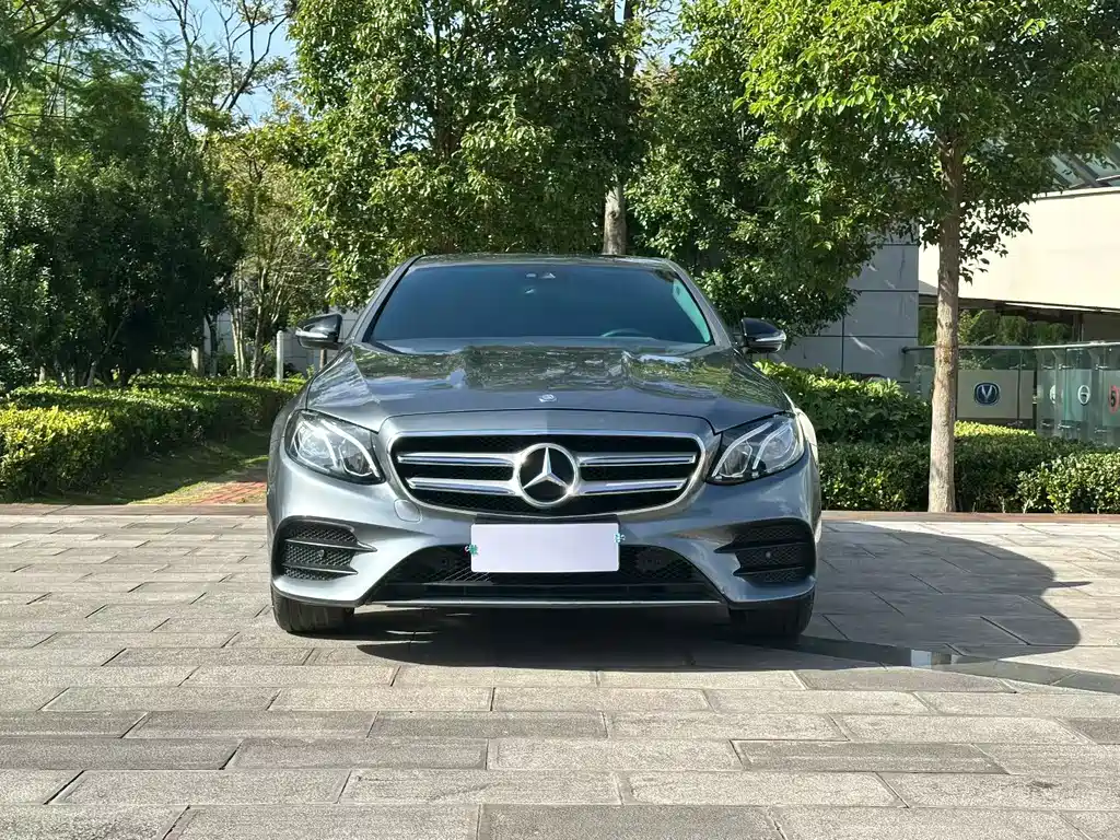 Mercedes-Benz Mercedes-Benz E-Class 2017 E 200 Sport 4MATIC 2017 - thumbnail 2