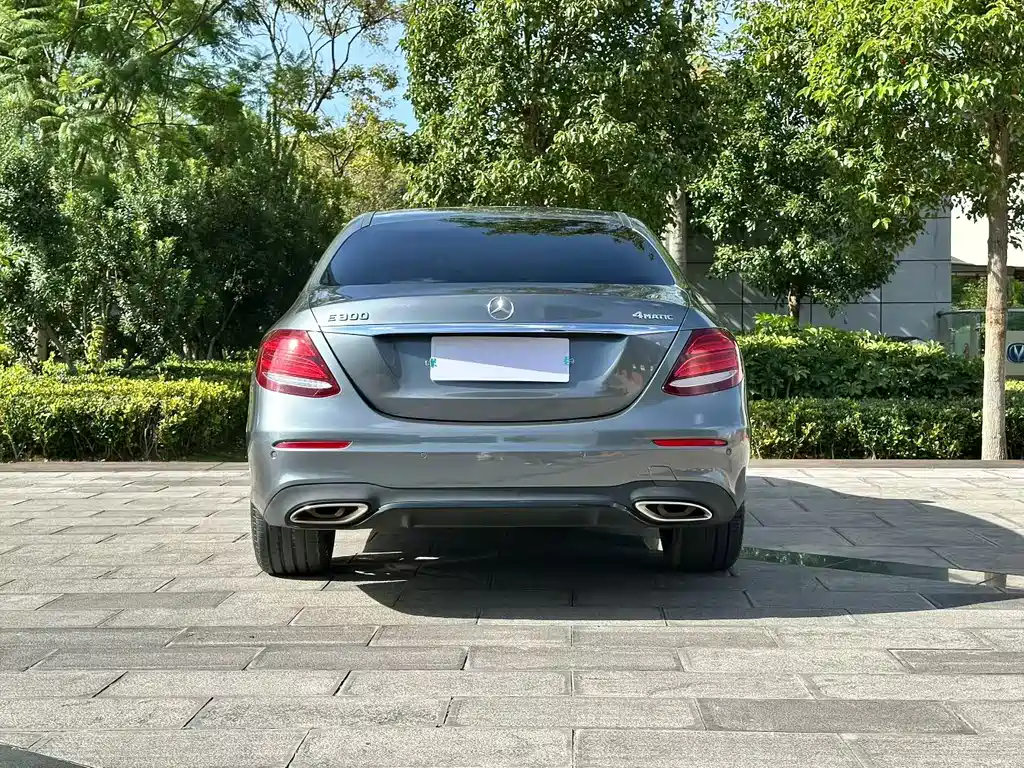 Mercedes-Benz Mercedes-Benz E-Class 2017 E 200 Sport 4MATIC 2017 - thumbnail 8