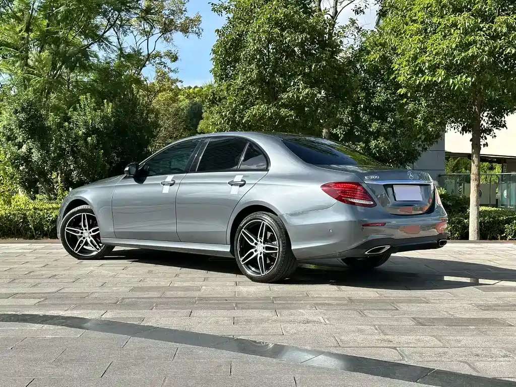 Mercedes-Benz Mercedes-Benz E-Class 2017 E 200 Sport 4MATIC 2017 - thumbnail 9