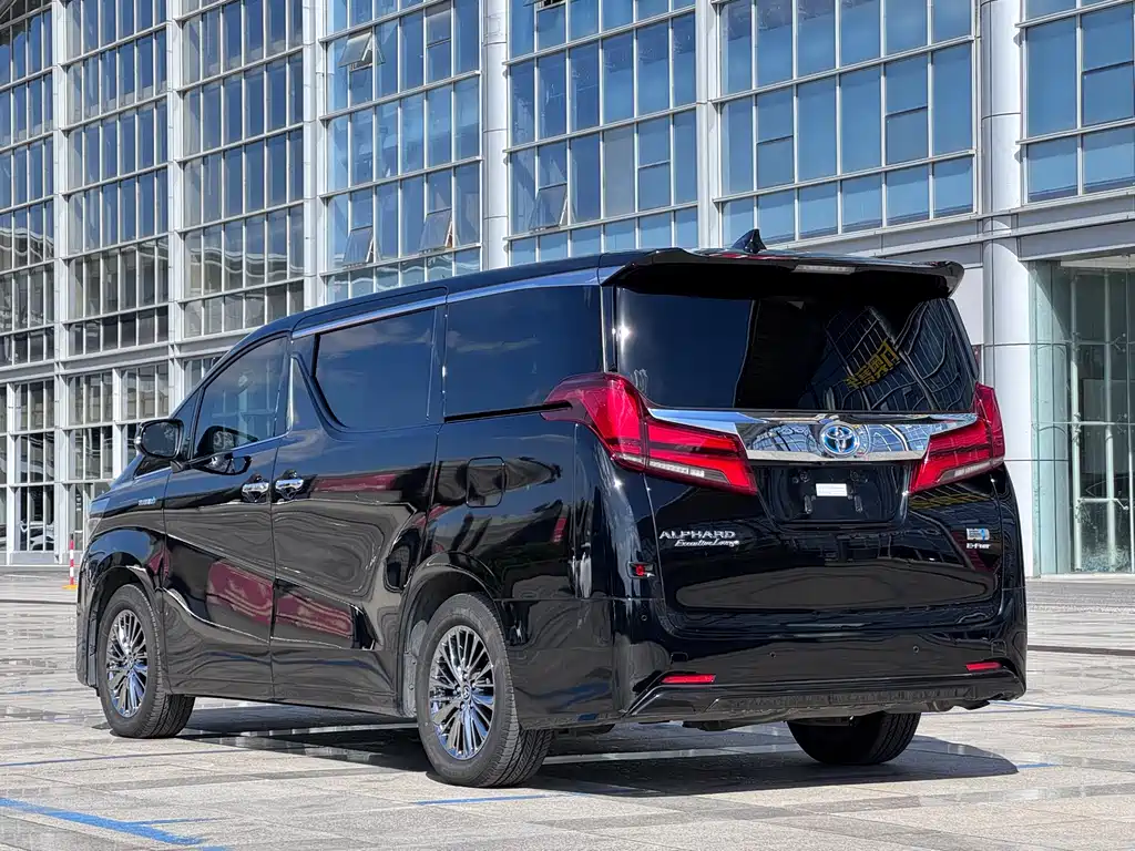 Toyota Alphard 2021 Model Hybrid 2.5L Executive Version 2023 - thumbnail 11