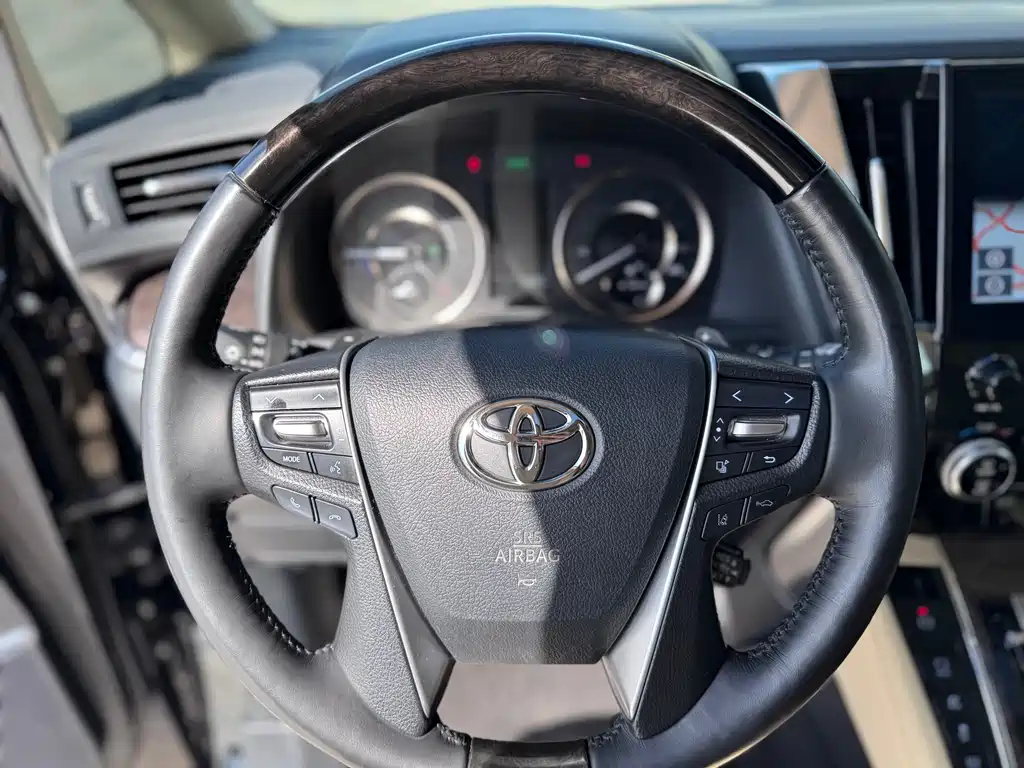 Toyota Alphard 2021 Model Hybrid 2.5L Executive Version 2023 - thumbnail 12