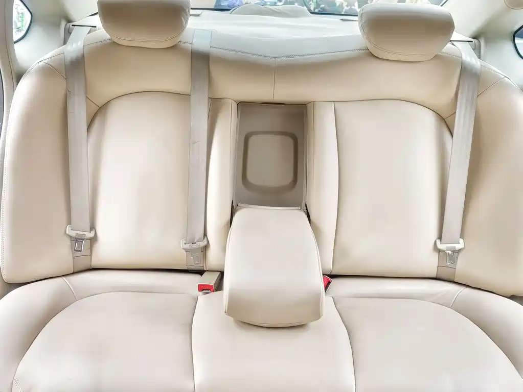 Nissan Nissan Sylphy 2016 Classic 1.6XE Automatic Comfort Edition 2017 - thumbnail 11