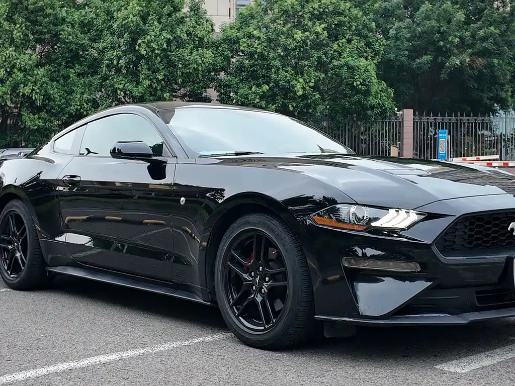 Ford Mustang 2020 2.3L EcoBoost 2022 - thumbnail 4