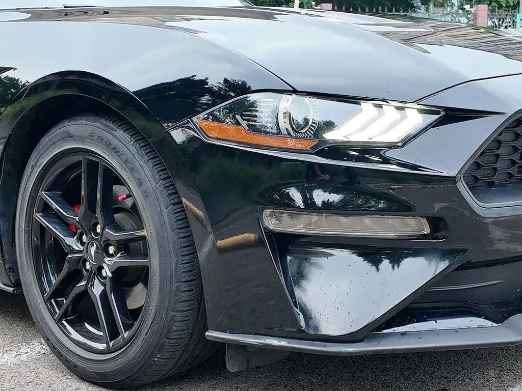Ford Mustang 2020 2.3L EcoBoost 2022 - thumbnail 5