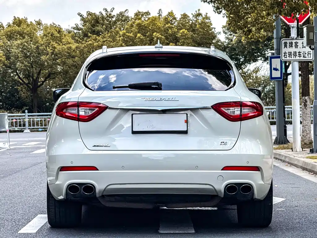 Maserati Maserati Levante 2018 3.0T Standard Edition 2018 - thumbnail 4