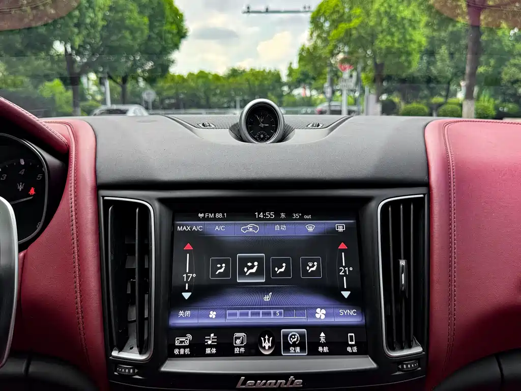 Maserati Maserati Levante 2018 3.0T Standard Edition 2018 - thumbnail 19