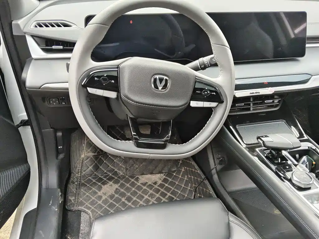 Changan Changan Raeton PLUS 2023 1.5T DCT Luxury Edition 2023 - thumbnail 6