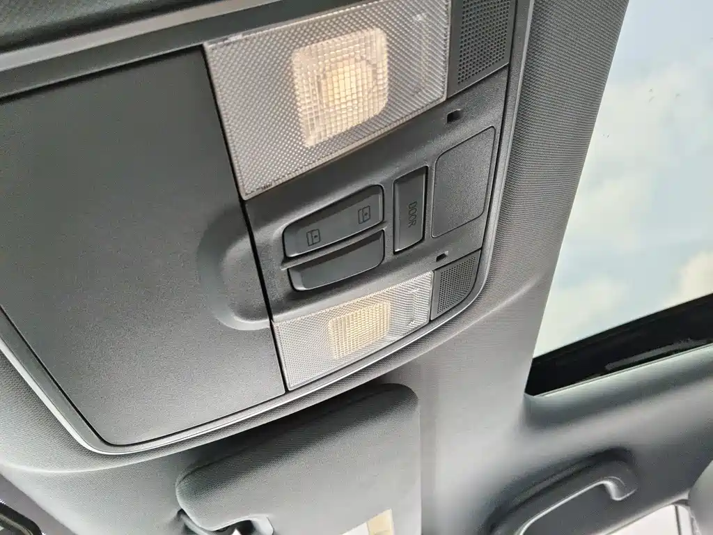 Changan Changan Raeton PLUS 2023 1.5T DCT Luxury Edition 2023 - thumbnail 9