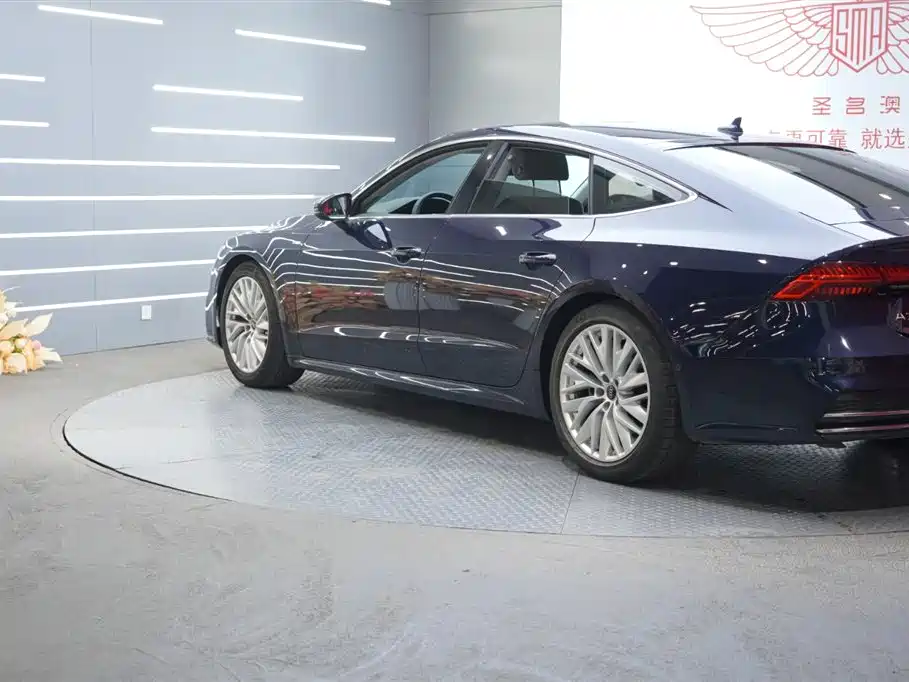Audi Audi A7 2021 45 TFSI Premium Selection 2021 - thumbnail 3