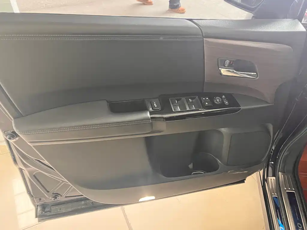 Honda Honda Odyssey 2022 2.0L e:HEV Elite Executive Edition 2022 - thumbnail 5
