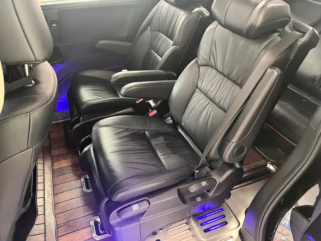 Honda Honda Odyssey 2022 2.0L e:HEV Elite Executive Edition 2022 - thumbnail 9