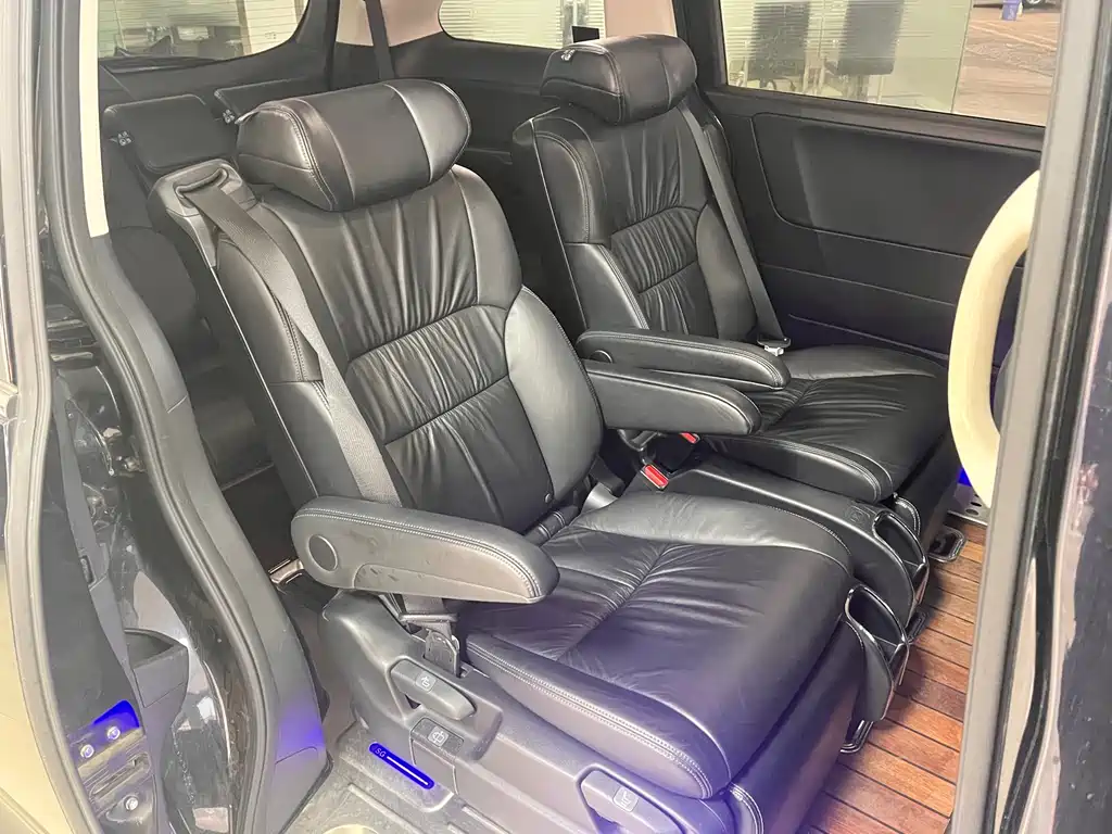 Honda Honda Odyssey 2022 2.0L e:HEV Elite Executive Edition 2022 - thumbnail 13