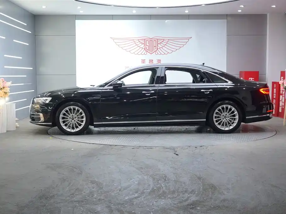 Audi Audi A8 2021 A8L 50 TFSI quattro Comfort Line 2021 - thumbnail 2