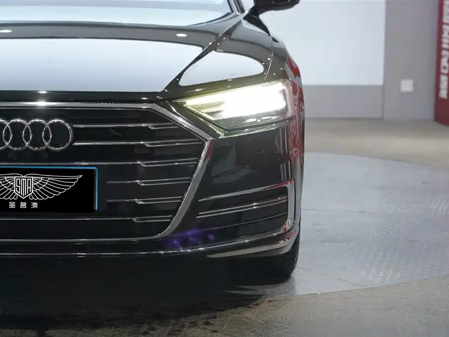 Audi Audi A8 2021 A8L 50 TFSI quattro Comfort Line 2021 - thumbnail 4