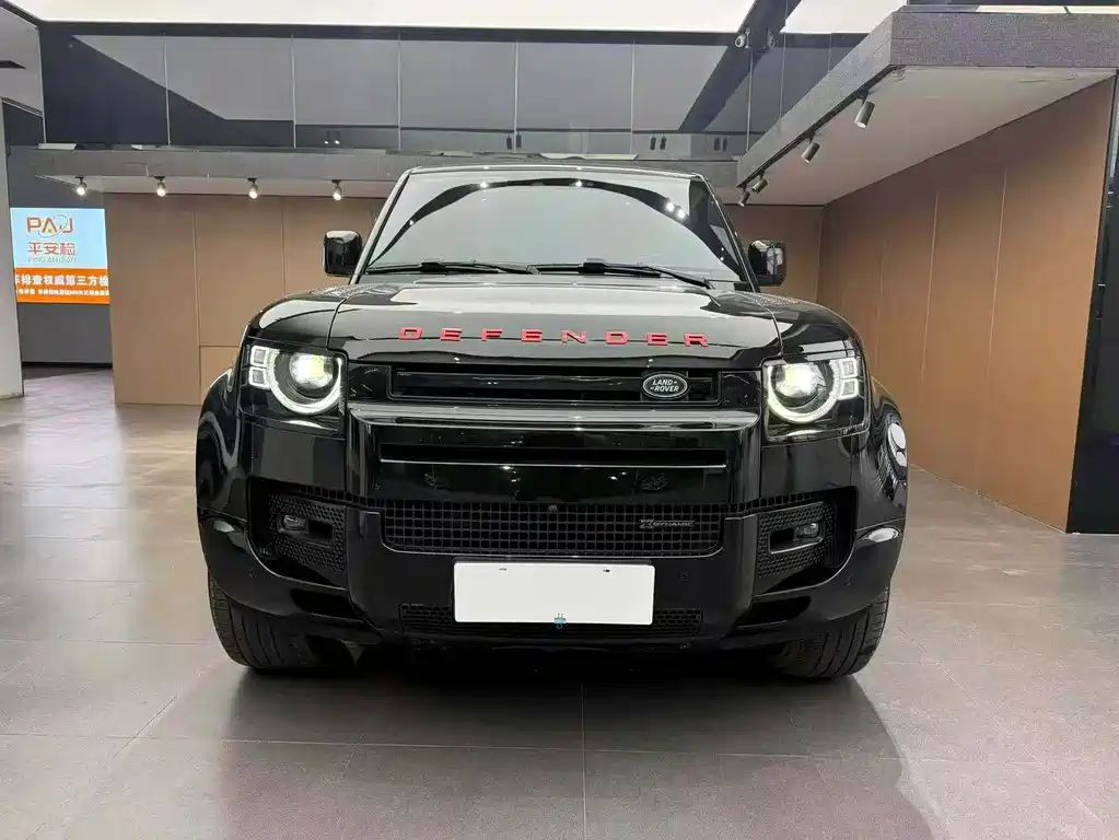 Land Rover Land Rover Defender 2022 110 P400 X 2022 - thumbnail 2