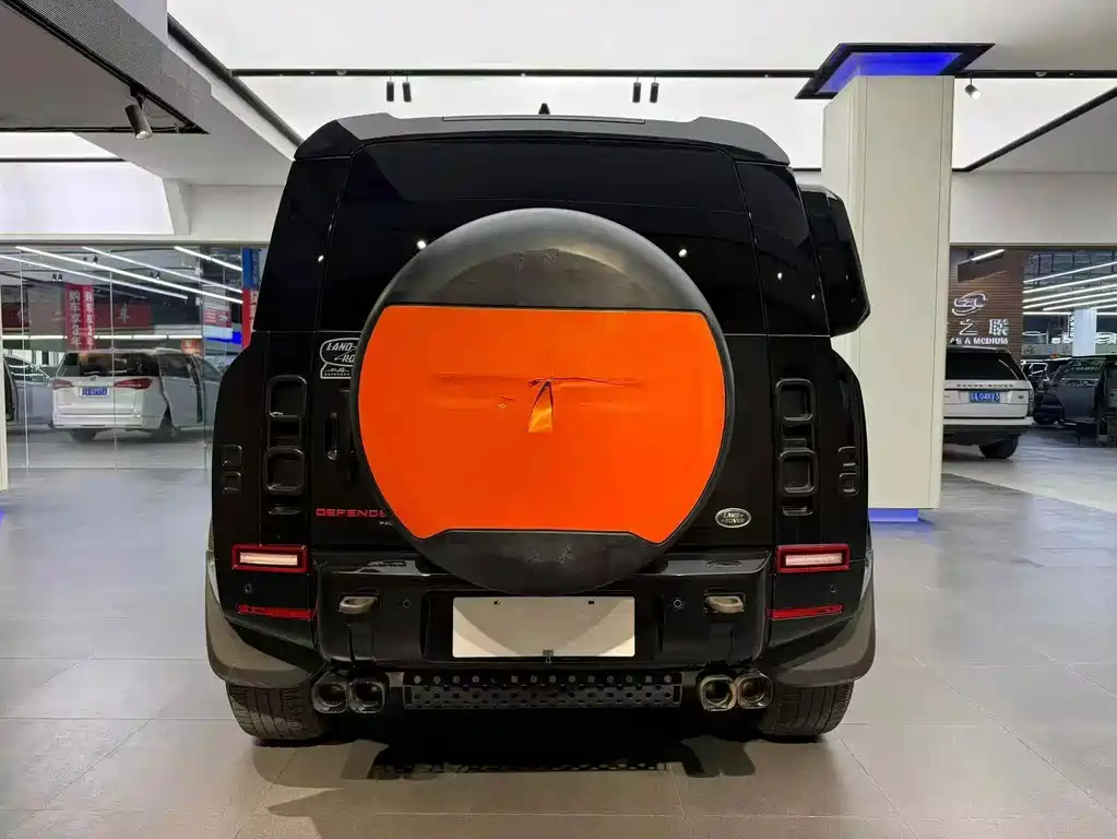 Land Rover Land Rover Defender 2022 110 P400 X 2022 - thumbnail 8
