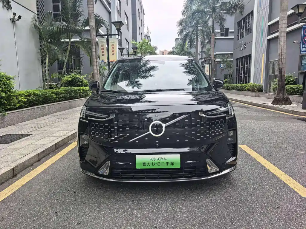 Volvo Volvo EM90 2025 Ultra Six-Seater 2024 - thumbnail 2