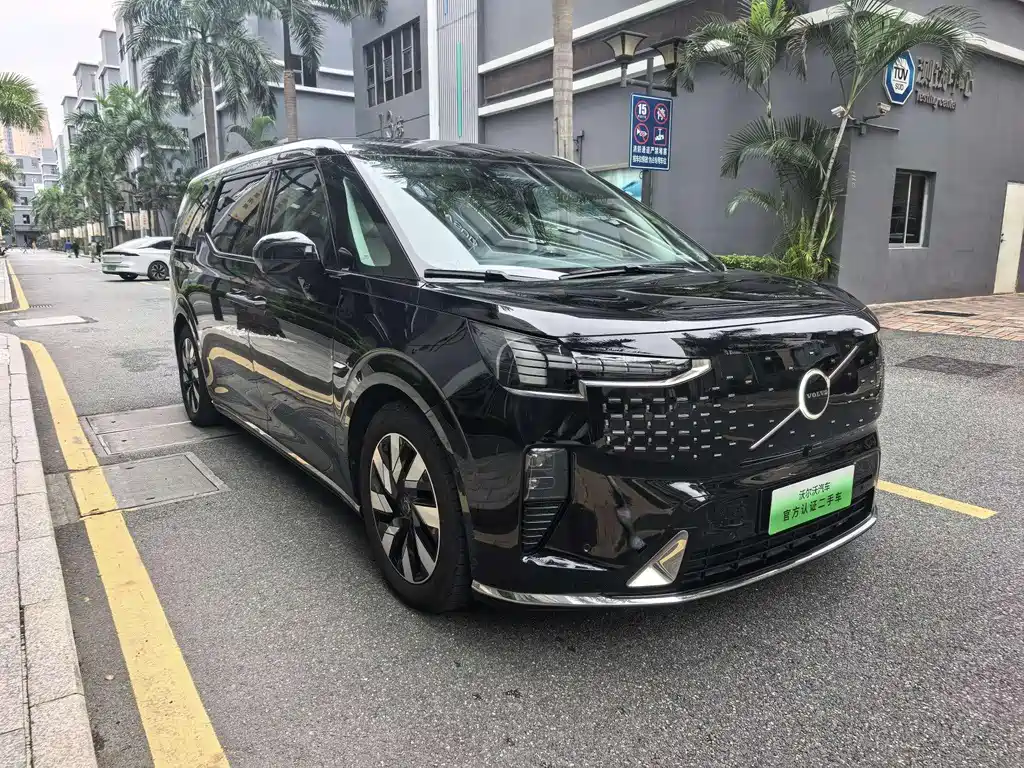 Volvo Volvo EM90 2025 Ultra Six-Seater 2024 - thumbnail 3