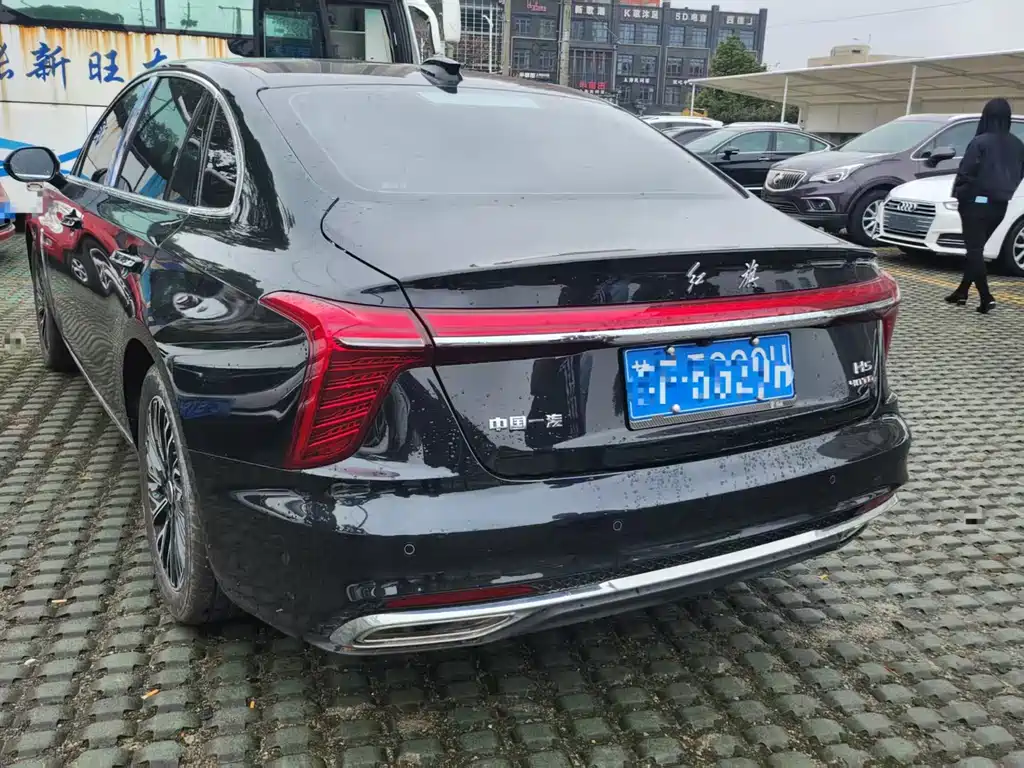 Hongqi Hongqi H5 2025 2.0T Automatic Flag Enjoyment Edition 2025 - thumbnail 6