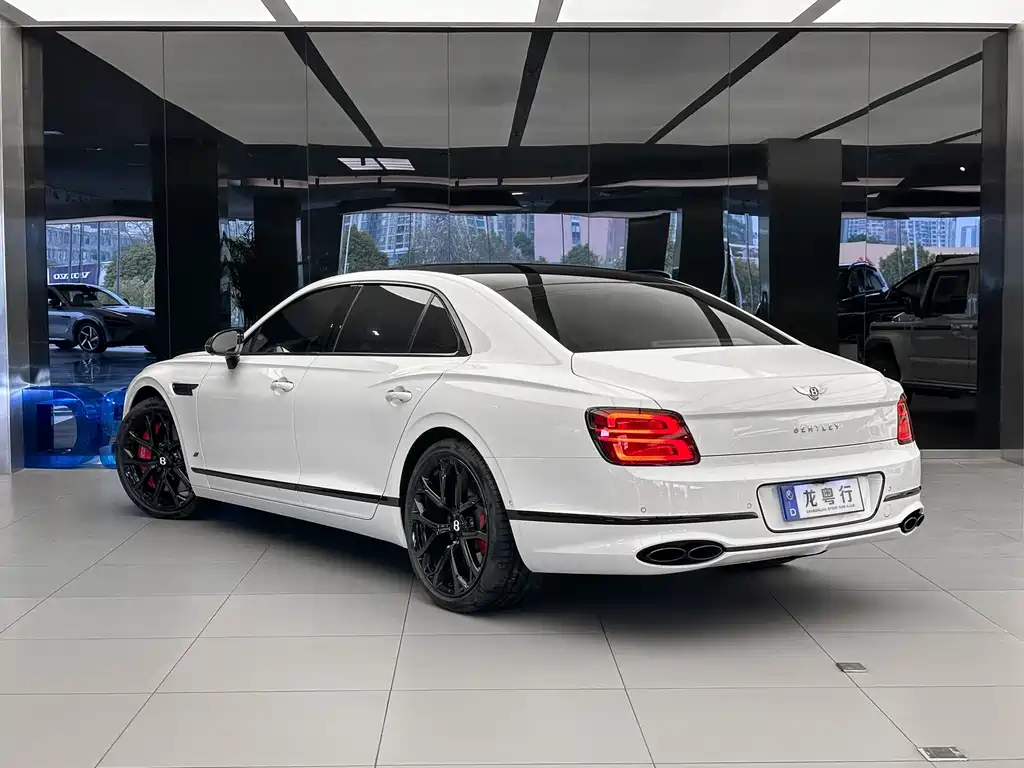Bentley Bentley Flying Spur 2023 4.0T V8 S 2025 - thumbnail 4