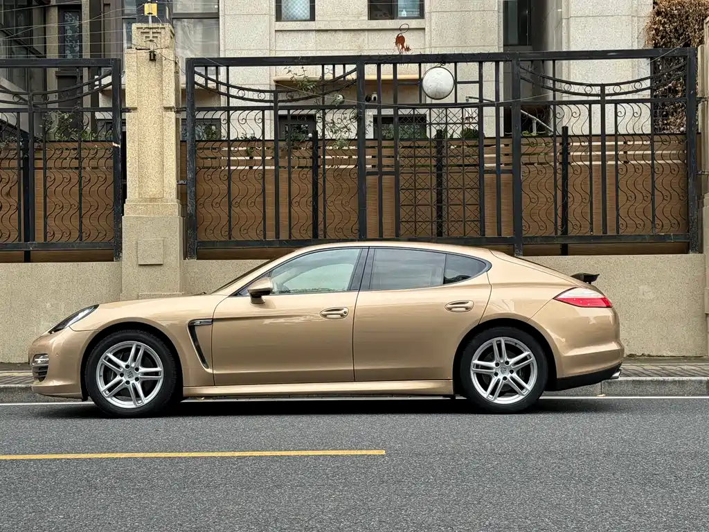 Porsche Porsche Panamera 2010 3.6L 2012 - thumbnail 2