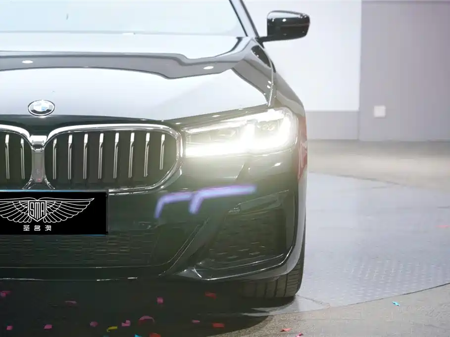 BMW BMW 5 Series 2021 525Li M Sport Package 2022 - thumbnail 4