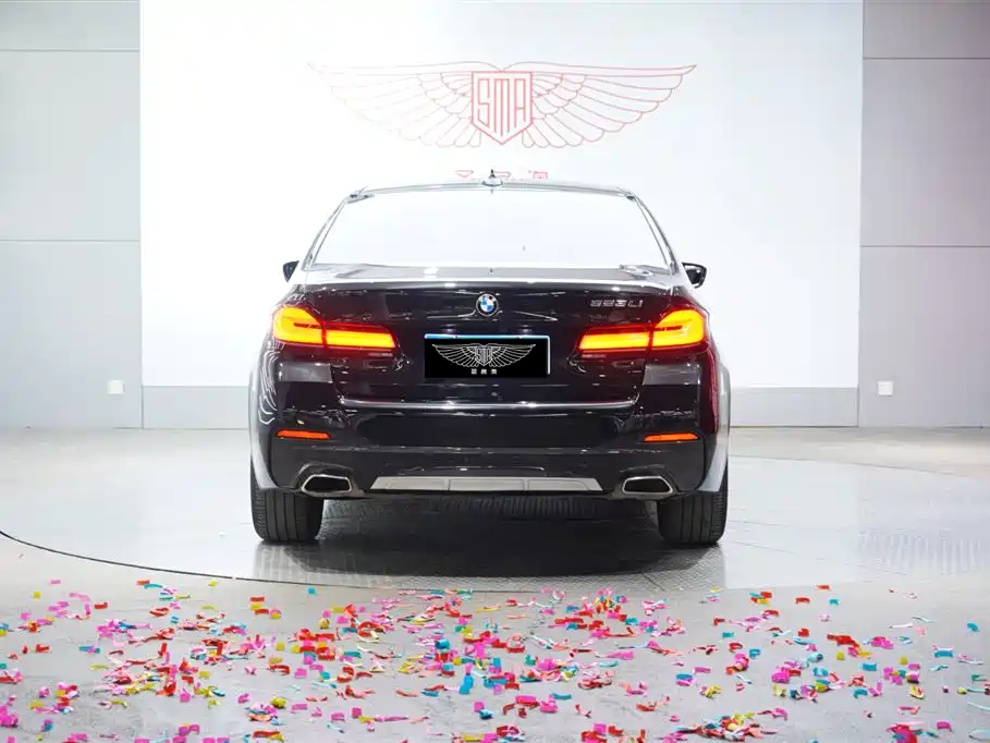 BMW BMW 5 Series 2021 525Li M Sport Package 2022 - thumbnail 6