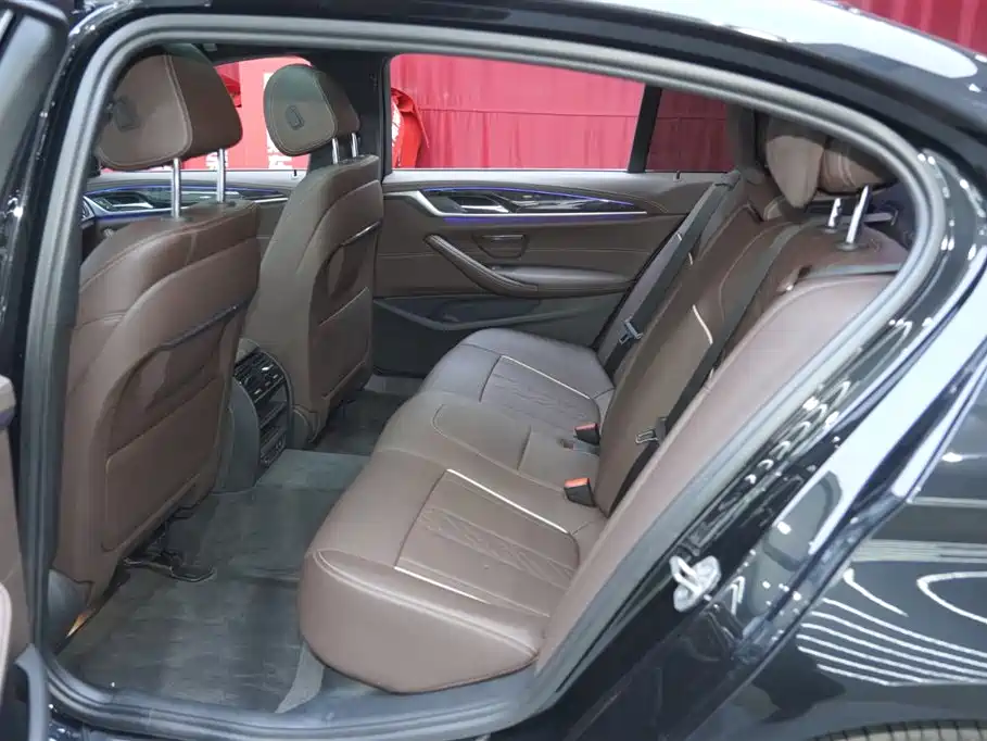 BMW BMW 5 Series 2021 525Li M Sport Package 2022 - thumbnail 14