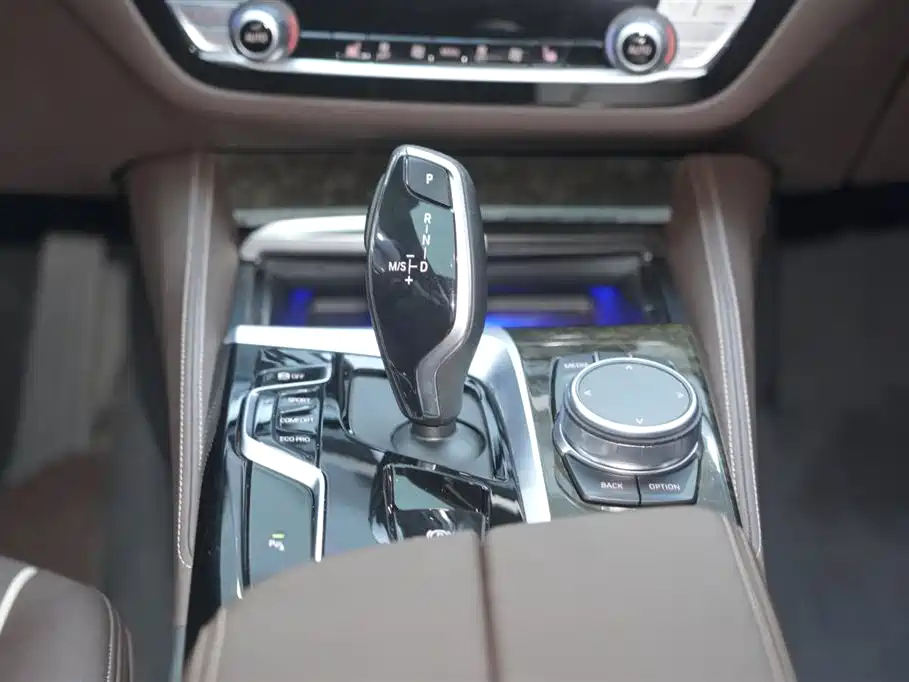 BMW BMW 5 Series 2021 525Li M Sport Package 2022 - thumbnail 18