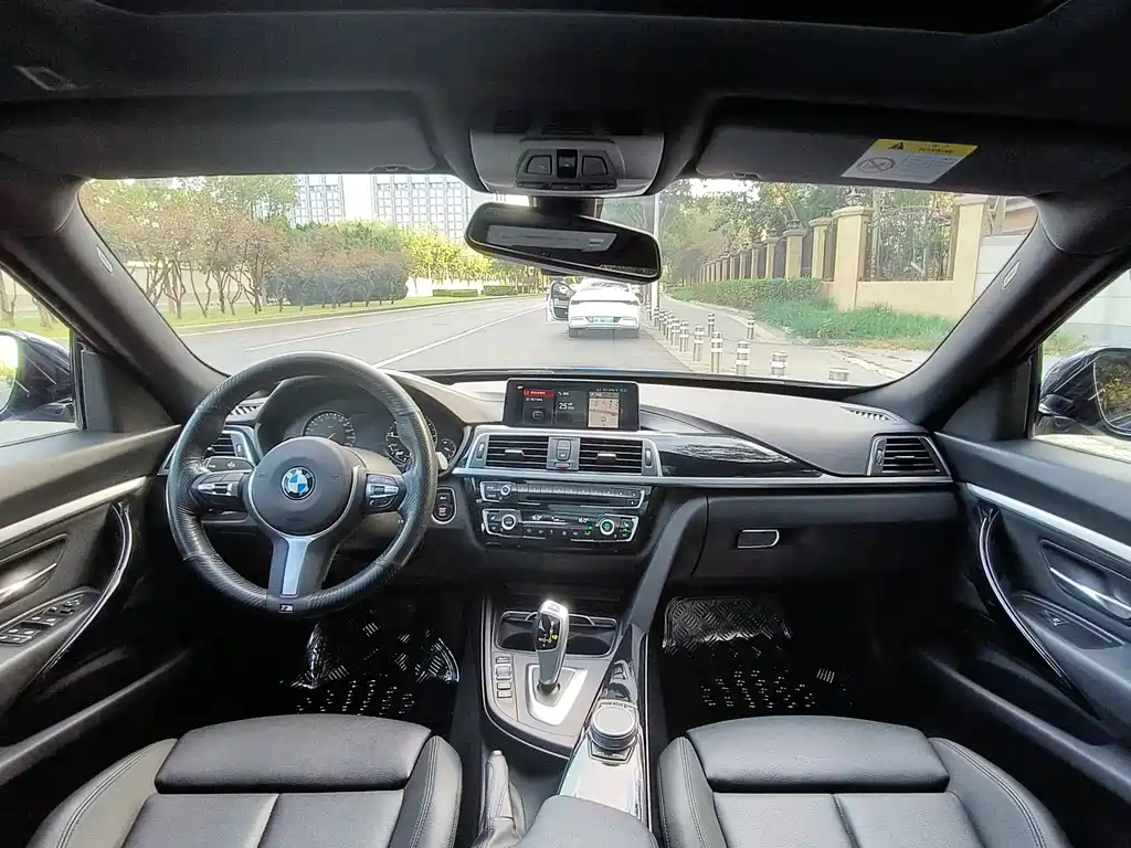 BMW BMW 3 Series GT 2019 320i M Sport Package 2020 - thumbnail 8