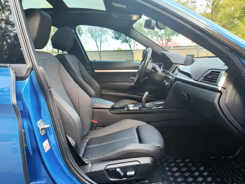 BMW BMW 3 Series GT 2019 320i M Sport Package 2020 - thumbnail 9