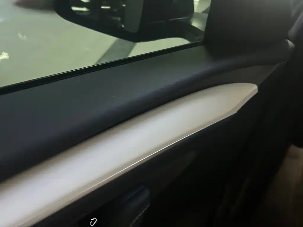 Tesla Model Y 2023 Rear-Wheel Drive 2023 - thumbnail 13