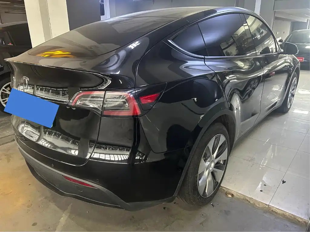 Tesla Model Y 2023 Rear-Wheel Drive 2023 - thumbnail 17