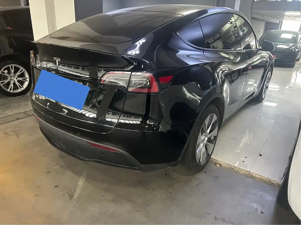 Tesla Model Y 2023 Rear-Wheel Drive 2023 - thumbnail 18