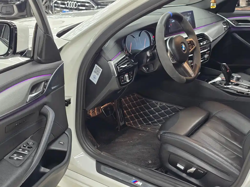 BMW BMW 5 Series Import 2018 525i M Sport Package 2018 - thumbnail 4