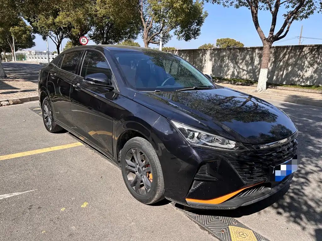 Dongfeng Fengshen Yi Xuan 2023 Mahle Edition 1.5L Automatic Chasing Wind Version 2023 - thumbnail 3