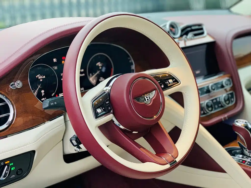 Bentley Bentayga 2021 4.0T V8 2021 - thumbnail 5
