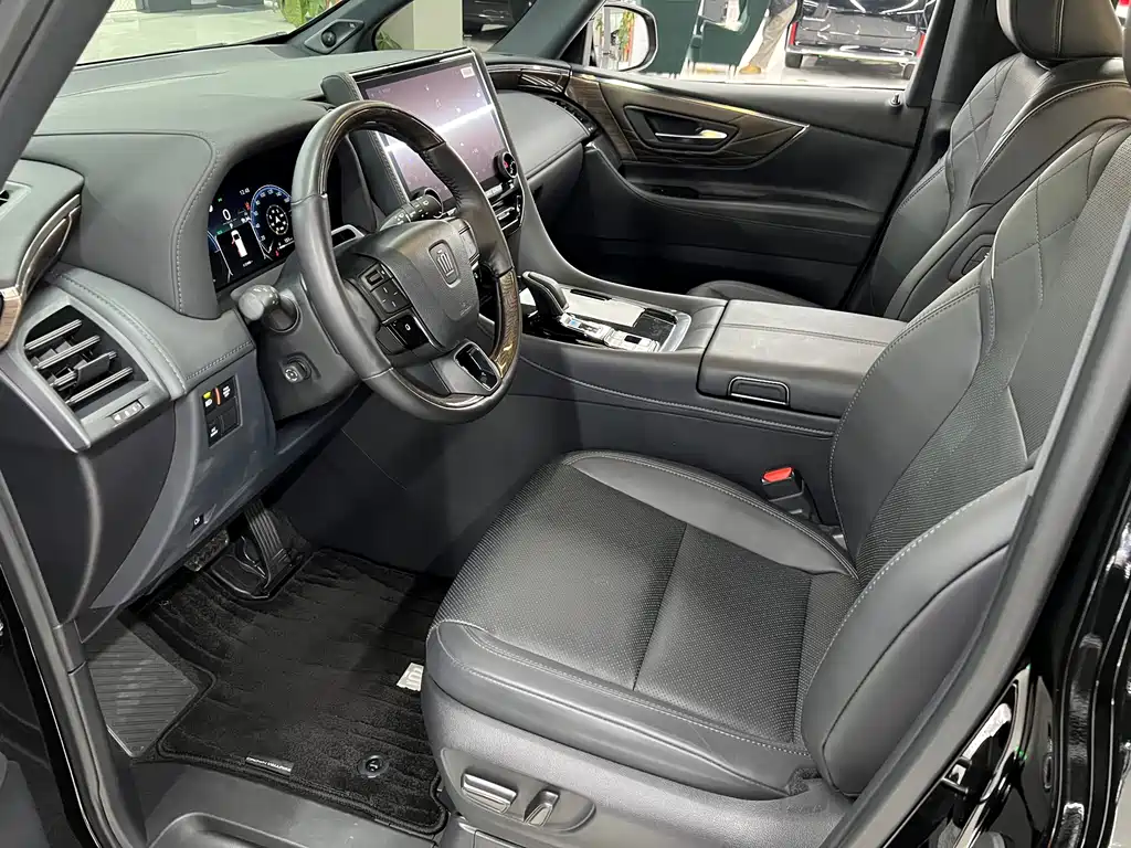 Toyota Alphard 2024 Crown Hybrid 2.5L Executive Version 2025 - thumbnail 20