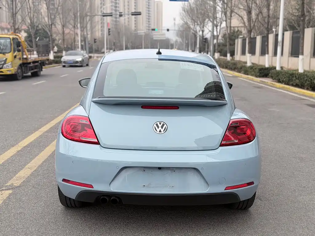 Volkswagen Volkswagen Beetle 2014 1.4TSI Comfort Line 2013 - thumbnail 4