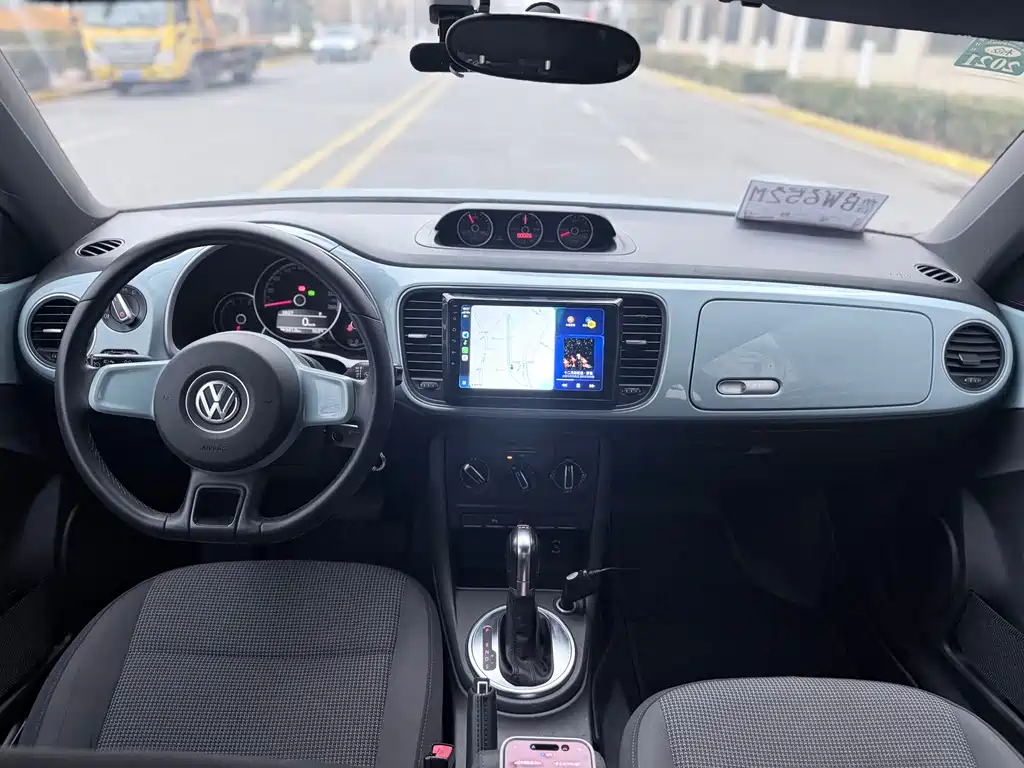 Volkswagen Volkswagen Beetle 2014 1.4TSI Comfort Line 2013 - thumbnail 12