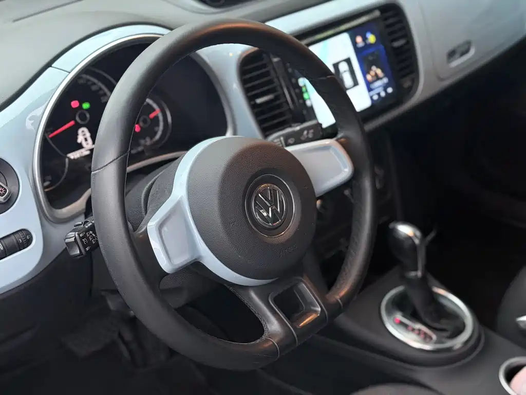 Volkswagen Volkswagen Beetle 2014 1.4TSI Comfort Line 2013 - thumbnail 15