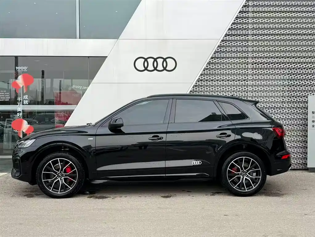 Audi Audi Q5L 2025 45th Anniversary Edition 45 TFSI Luxury Dynamic Model 2025 - thumbnail 5